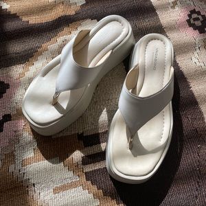 Vagabond Cream Platform Sandals